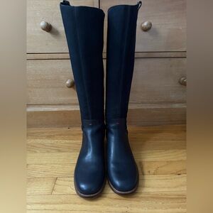 NWOT Ellen Degeneres LOVE boots